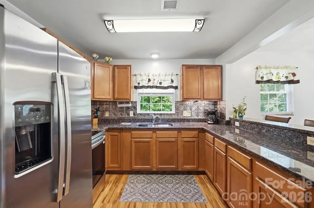928 Oval Street Kannapolis NC 28081