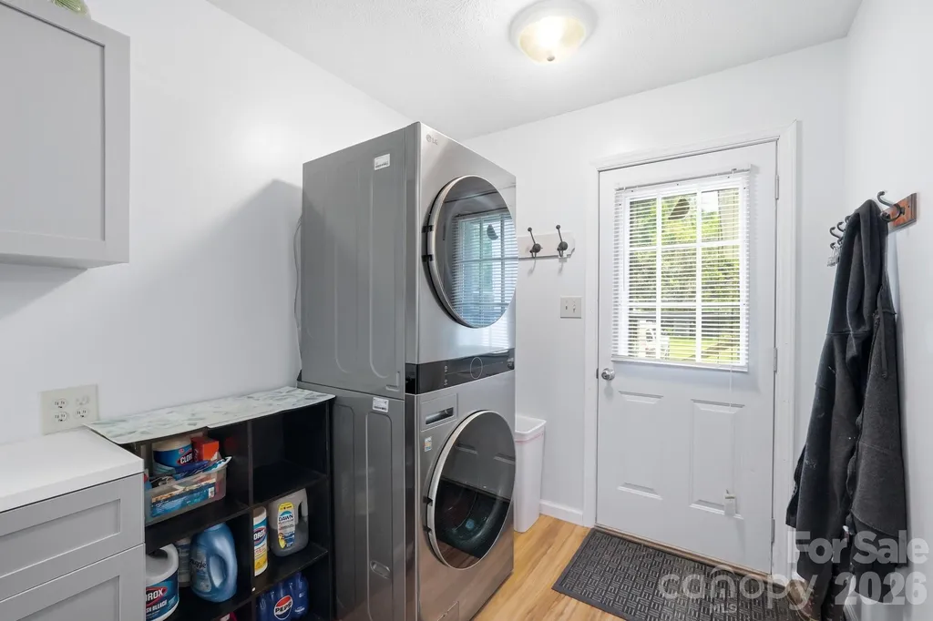 928 Oval Street Kannapolis NC 28081