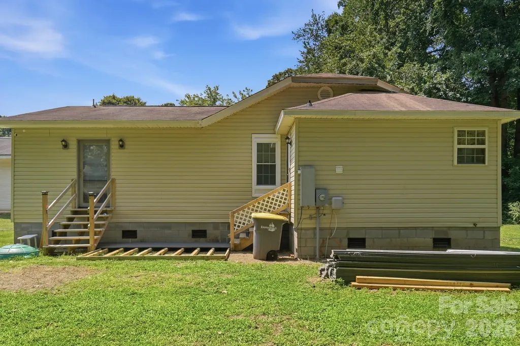 928 Oval Street Kannapolis NC 28081