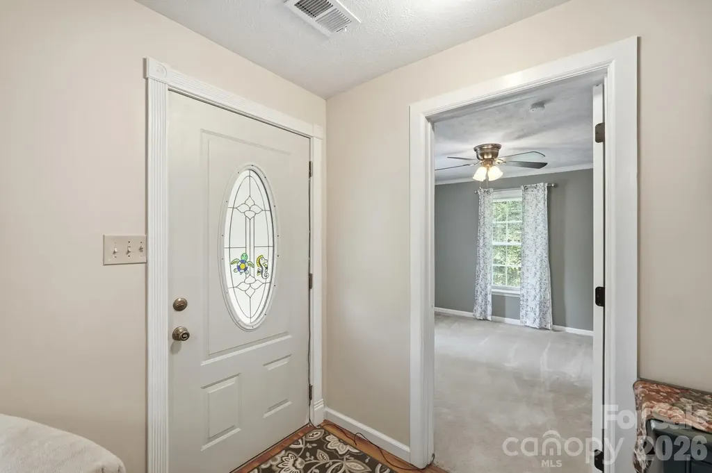 928 Oval Street Kannapolis NC 28081