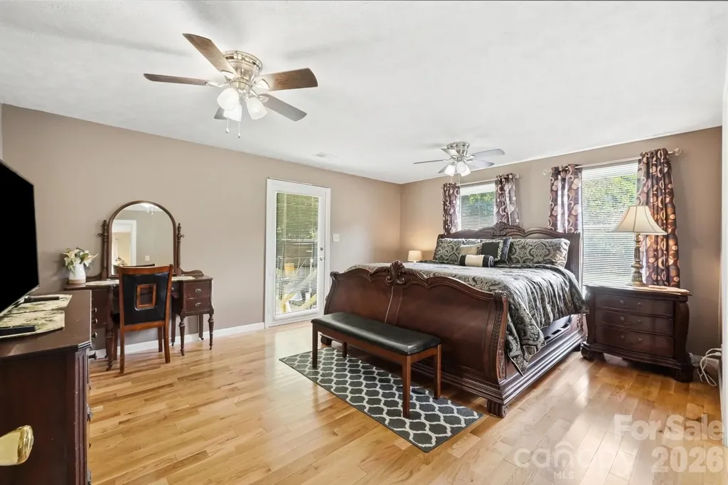 928 Oval Street Kannapolis NC 28081