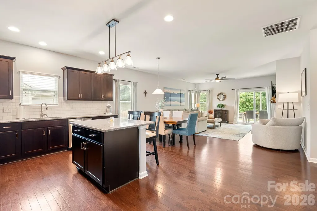 805 Scenic Way Matthews NC 28104
