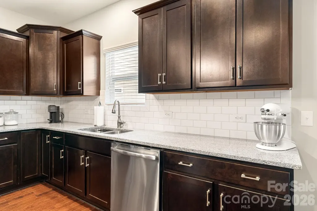805 Scenic Way Matthews NC 28104