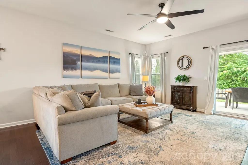805 Scenic Way Matthews NC 28104