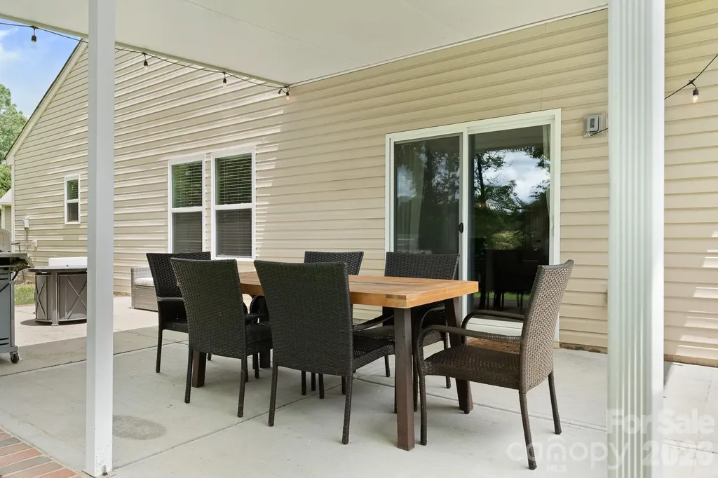 805 Scenic Way Matthews NC 28104