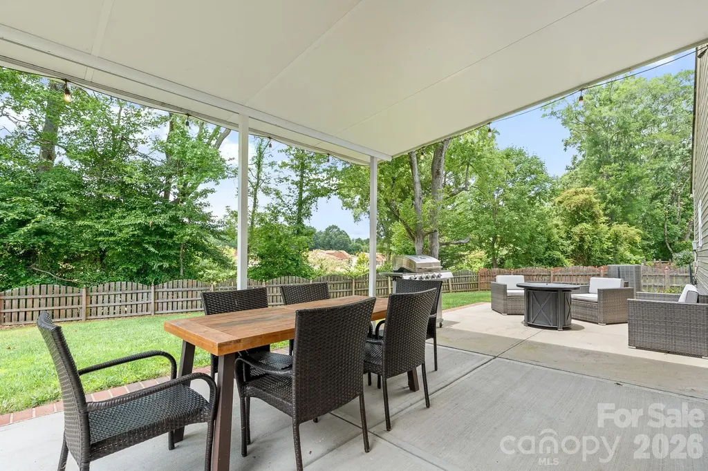 805 Scenic Way Matthews NC 28104