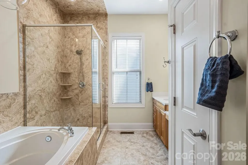 10022 Triple Oak Road Charlotte NC 28277