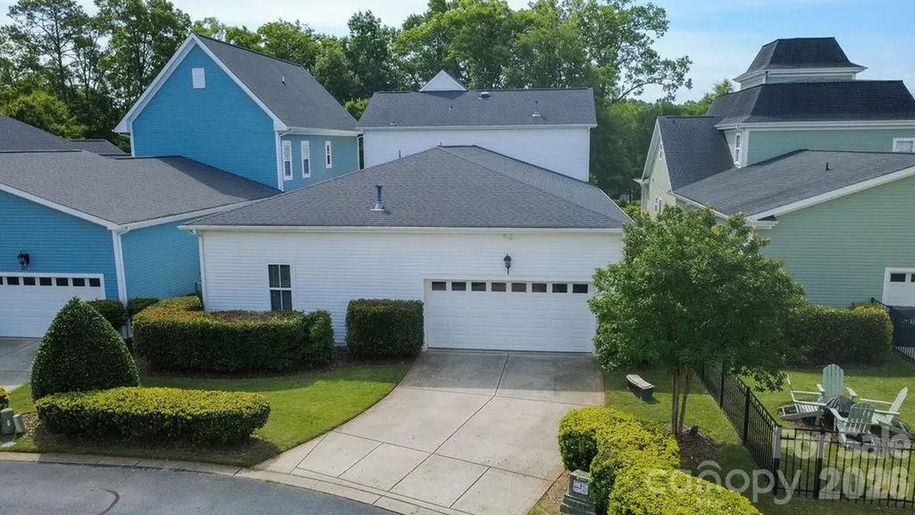 10022 Triple Oak Road Charlotte NC 28277