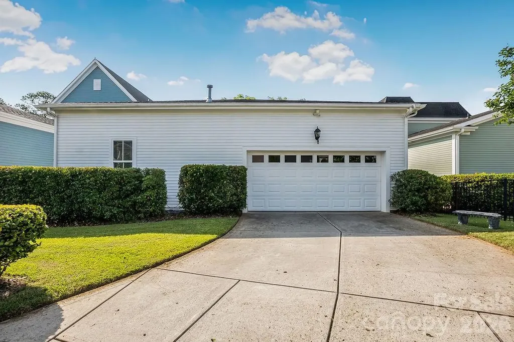 10022 Triple Oak Road Charlotte NC 28277