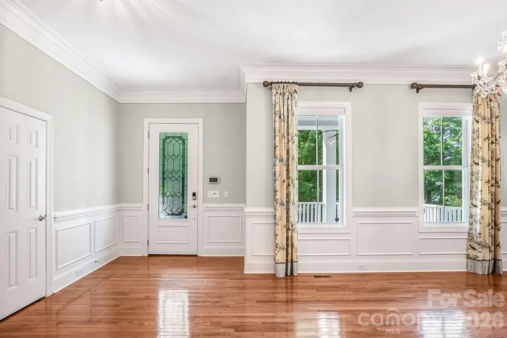 10022 Triple Oak Road Charlotte NC 28277