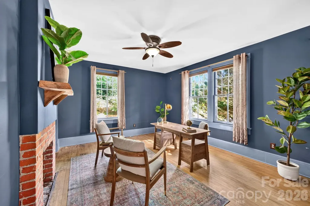 11 Cullowhee Street Asheville NC 28801
