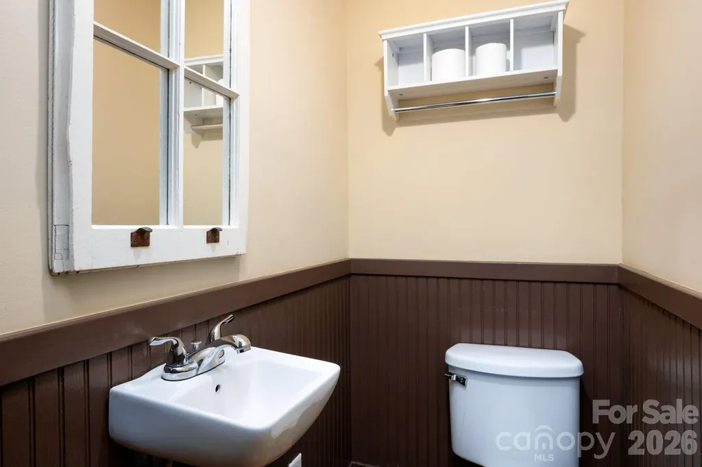 11 Cullowhee Street Asheville NC 28801