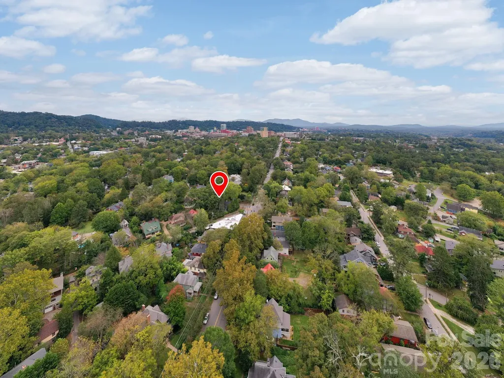 11 Cullowhee Street Asheville NC 28801