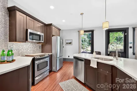 11 Cullowhee Street Asheville NC 28801