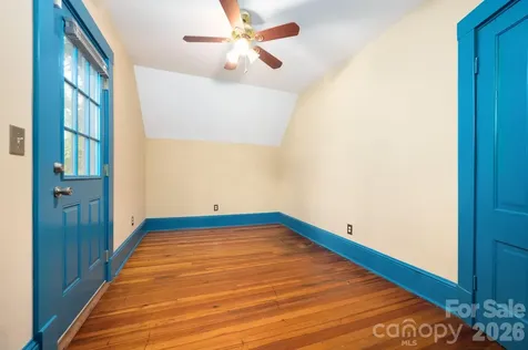 11 Cullowhee Street Asheville NC 28801