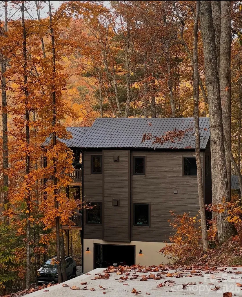 28 & 30 Garren View Drive Fairview NC 28730