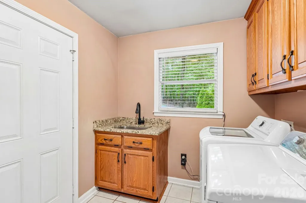 6366 Green Oak Drive Stanfield NC 28163