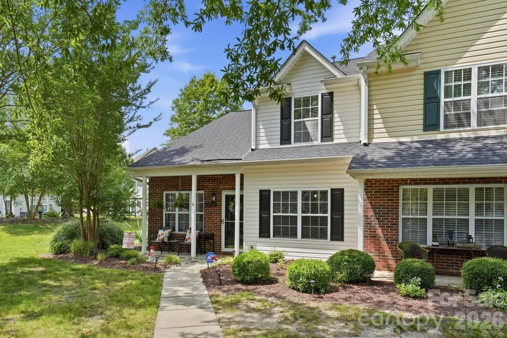 12446 Hennigan Place Lane Charlotte NC 28214