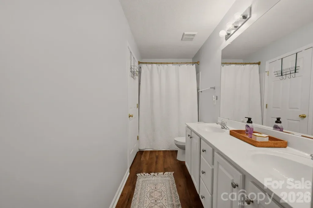 12446 Hennigan Place Lane Charlotte NC 28214