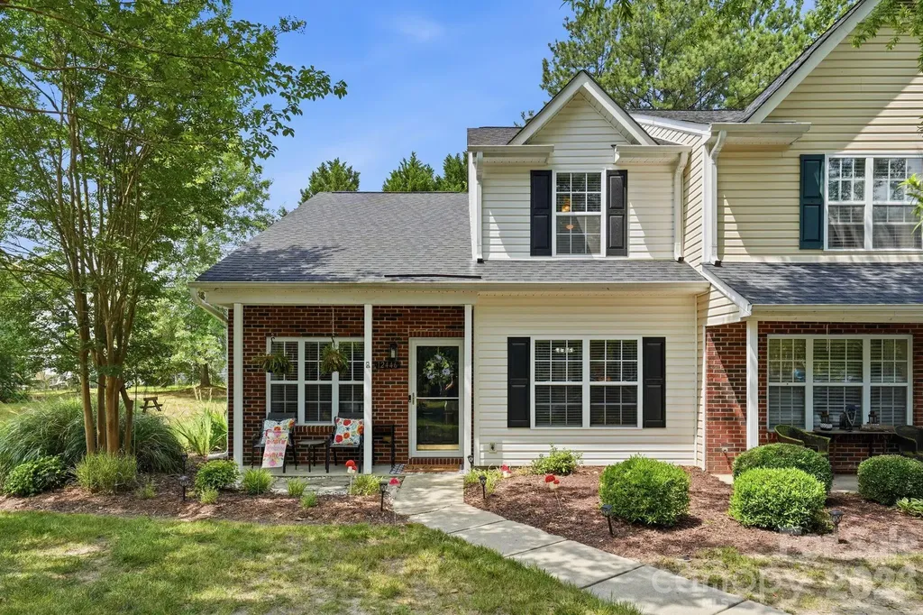 12446 Hennigan Place Lane Charlotte NC 28214