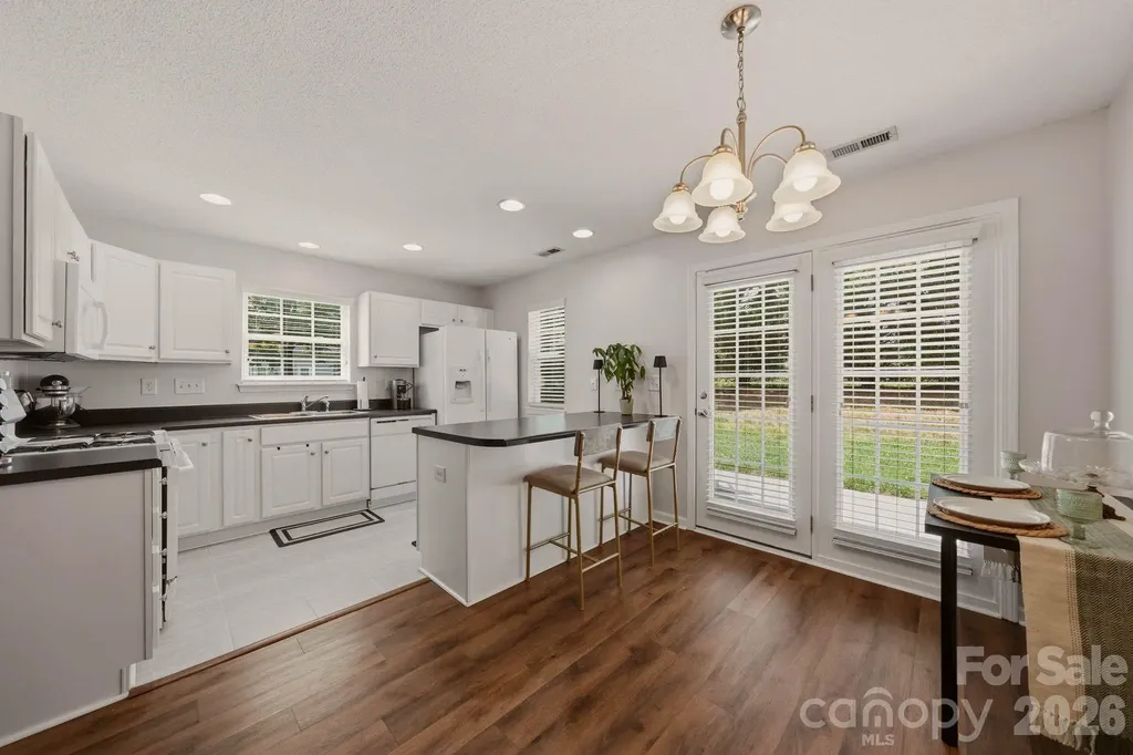 12446 Hennigan Place Lane Charlotte NC 28214