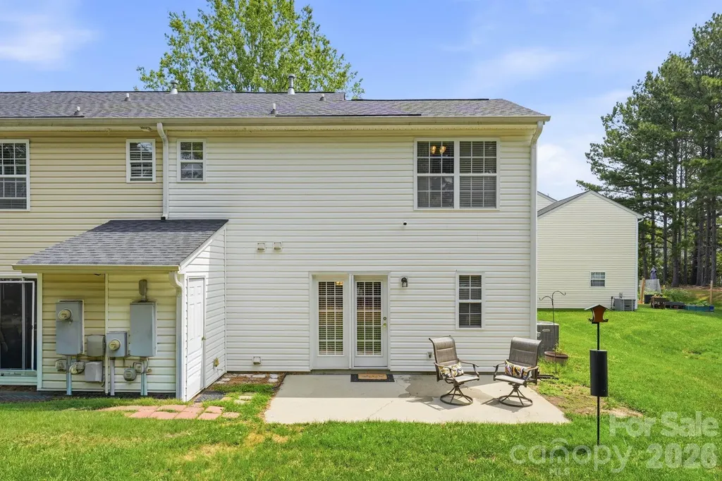 12446 Hennigan Place Lane Charlotte NC 28214