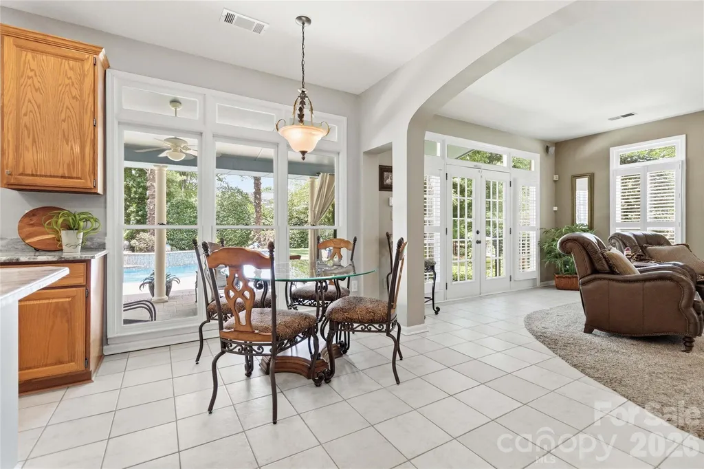 10536 Providence Arbours Drive Charlotte NC 28270