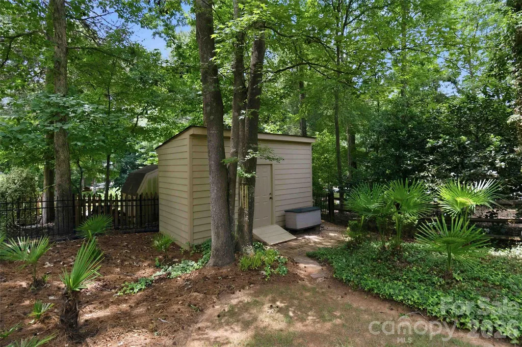 10536 Providence Arbours Drive Charlotte NC 28270