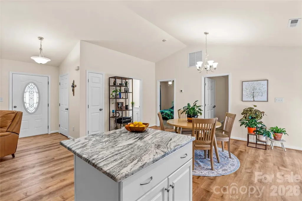 122 S Yadkin River Road Statesville NC 28625