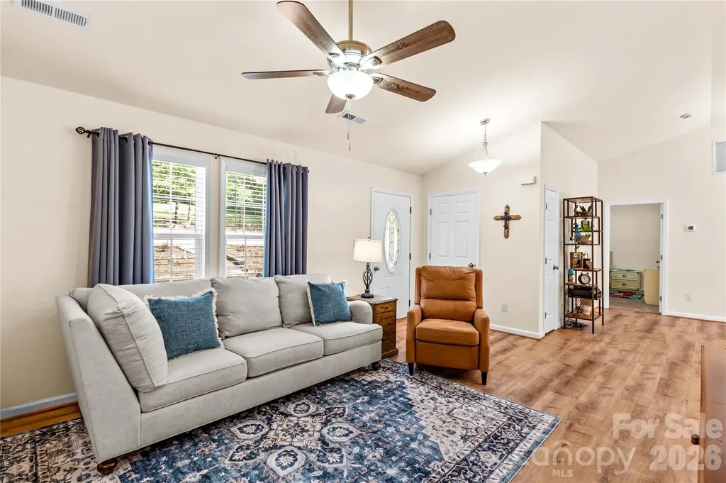 122 S Yadkin River Road Statesville NC 28625
