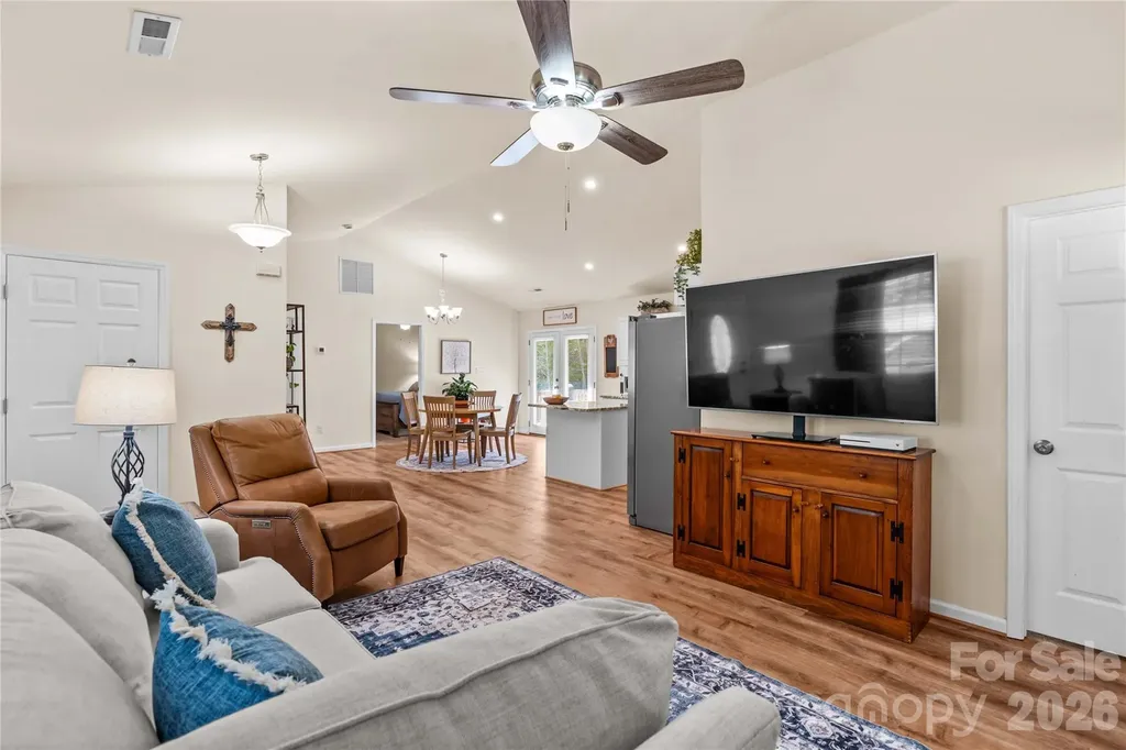 122 S Yadkin River Road Statesville NC 28625