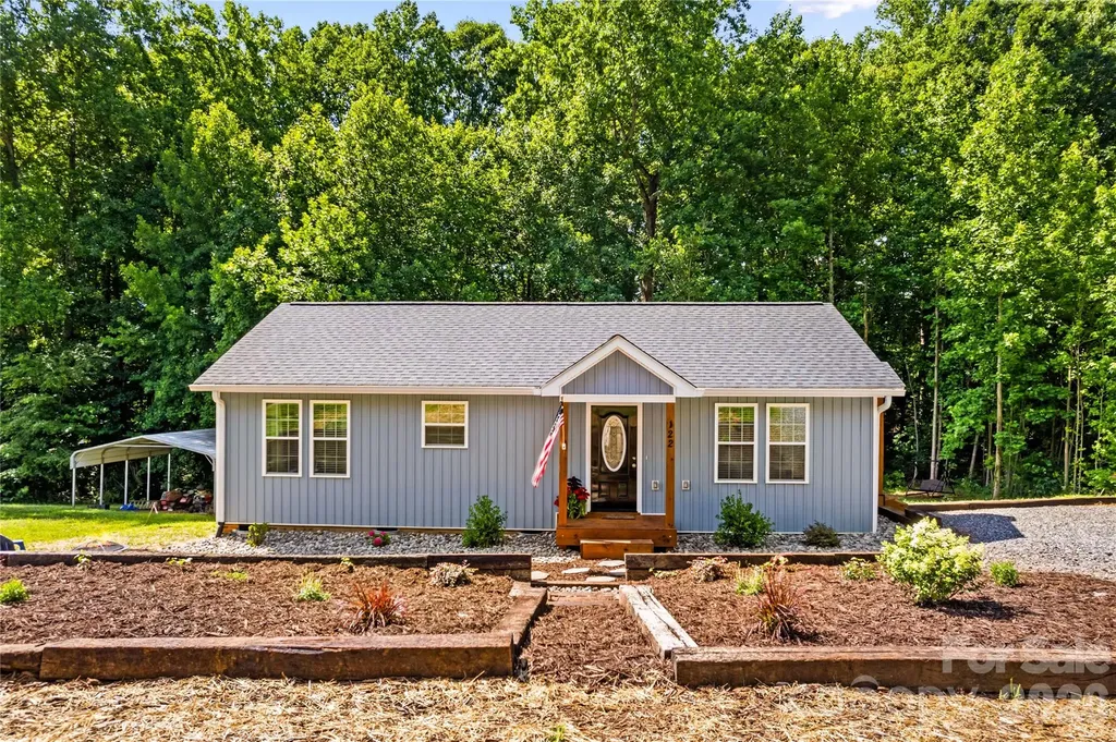 122 S Yadkin River Road Statesville NC 28625