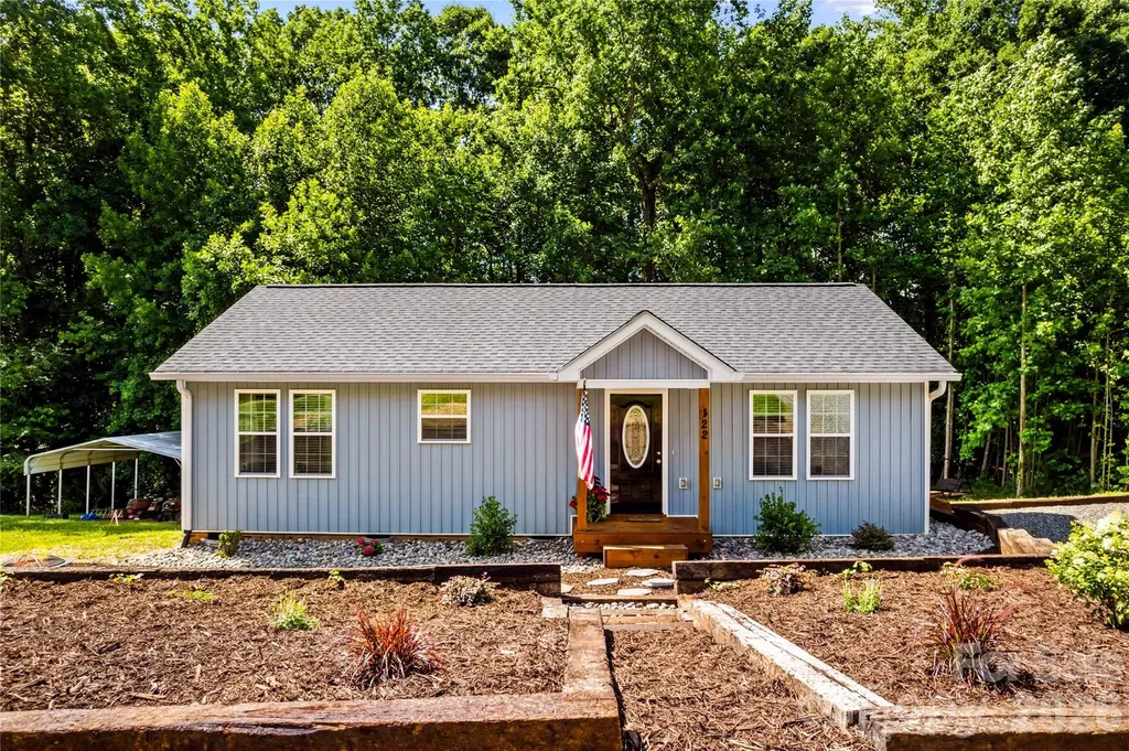 122 S Yadkin River Road Statesville NC 28625