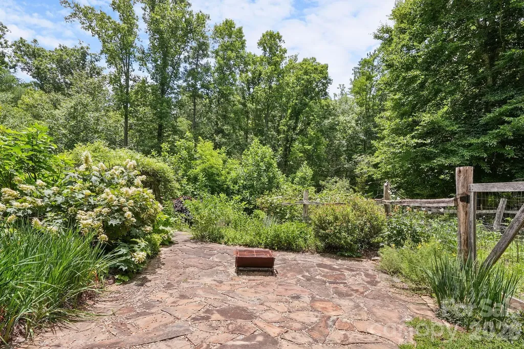 24 Merriwood Trail Arden NC 28704