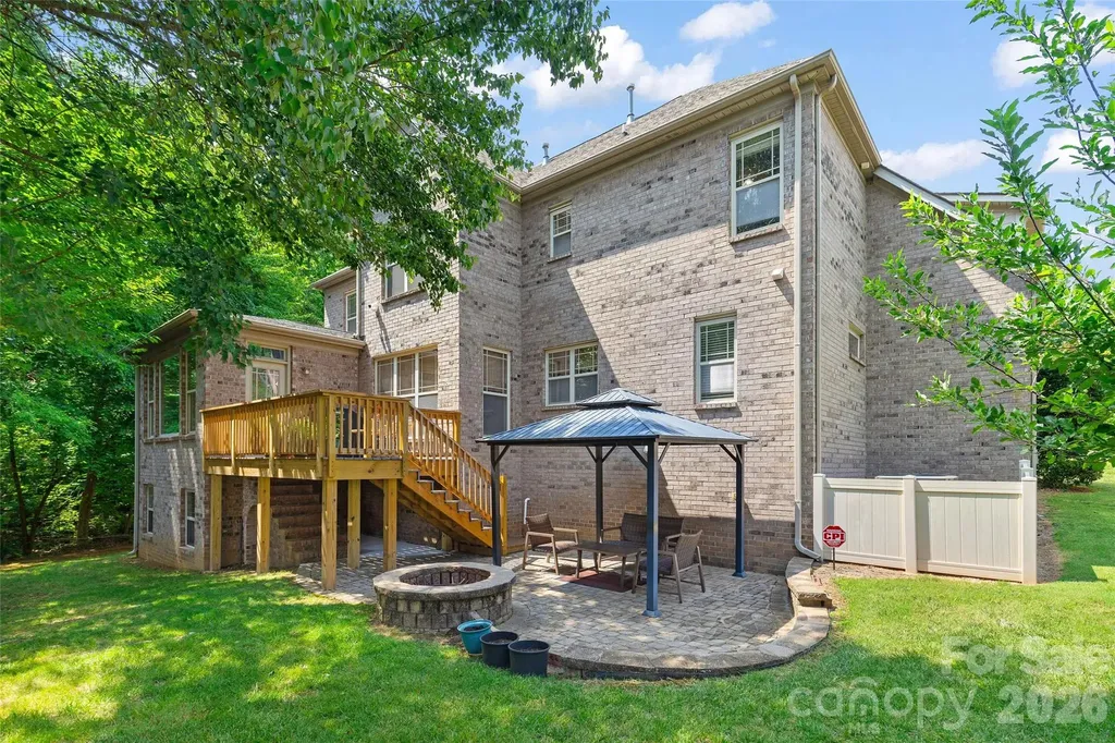 5141 Berkeley Park Court Charlotte NC 28277