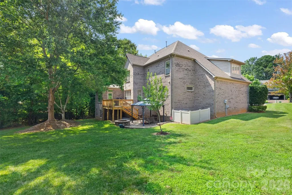 5141 Berkeley Park Court Charlotte NC 28277