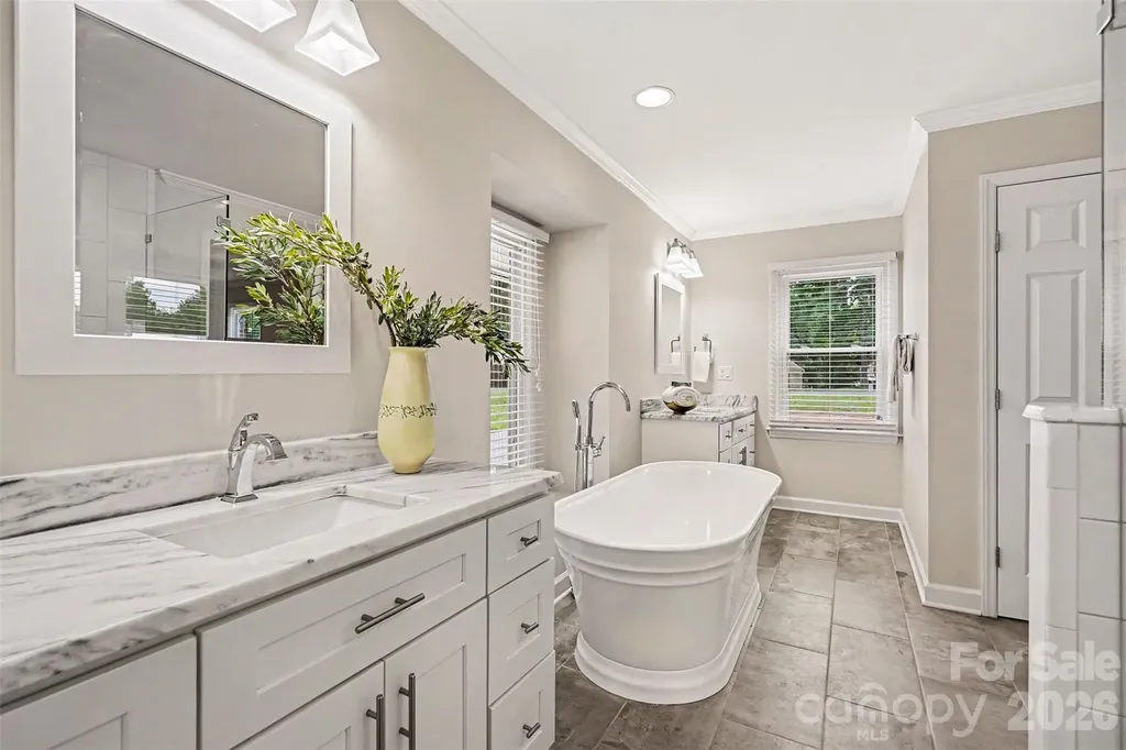 4724 Weddington Matthews Road Matthews NC 28104