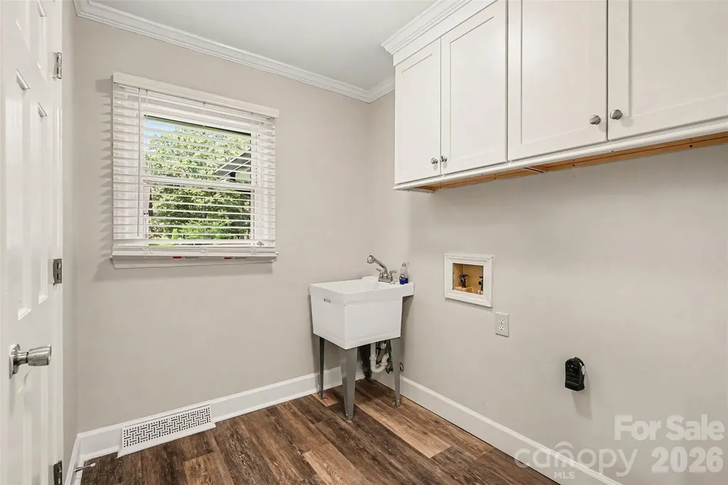 4724 Weddington Matthews Road Matthews NC 28104