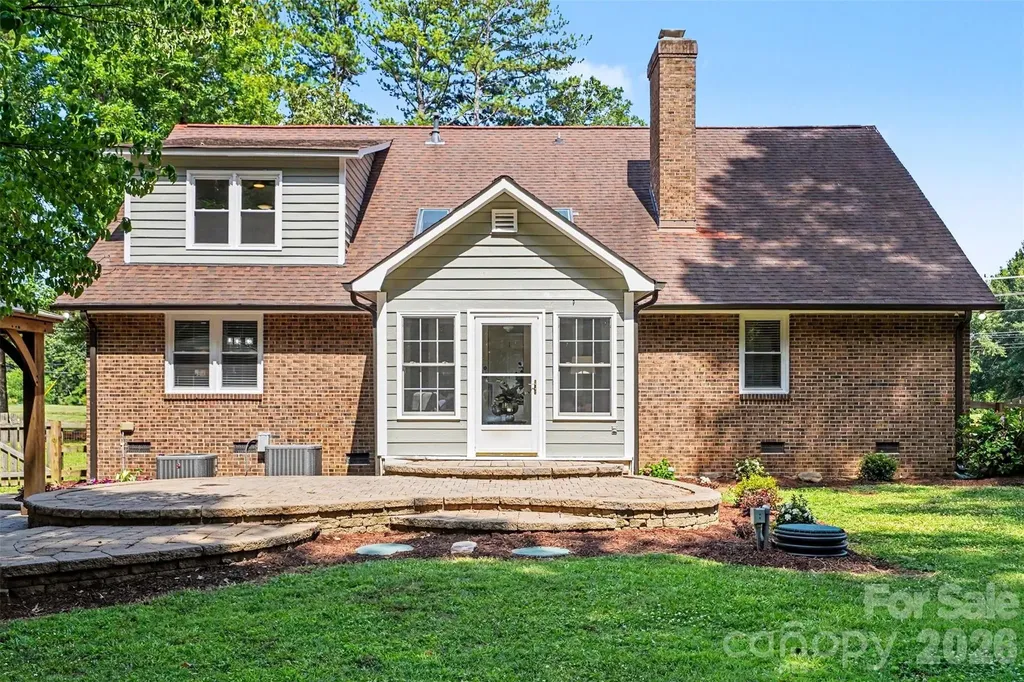 4724 Weddington Matthews Road Matthews NC 28104