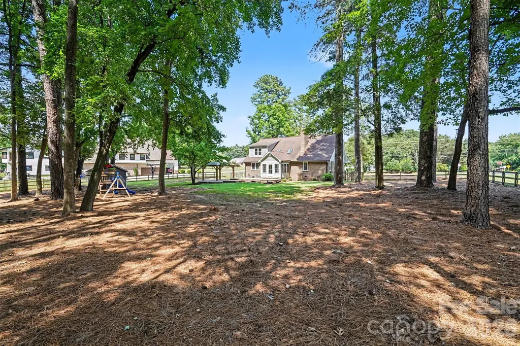 4724 Weddington Matthews Road Matthews NC 28104