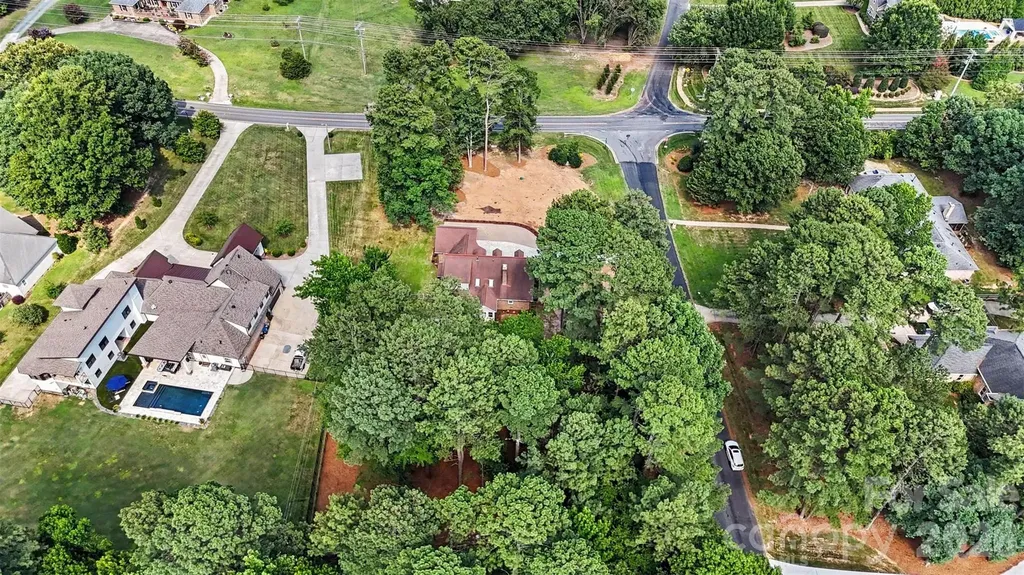 4724 Weddington Matthews Road Matthews NC 28104