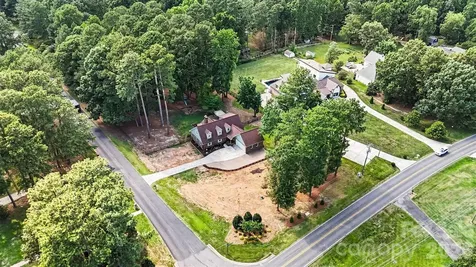 4724 Weddington Matthews Road Matthews NC 28104