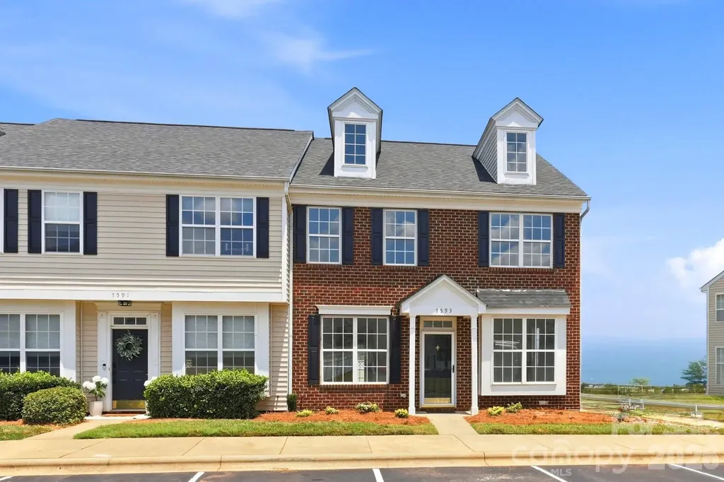 7593 Bluff Point Lane Denver NC 28037