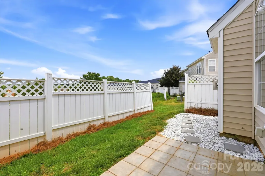 7593 Bluff Point Lane Denver NC 28037