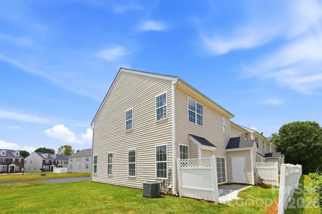 7593 Bluff Point Lane Denver NC 28037