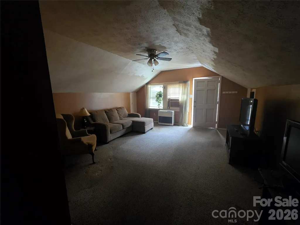 78 S Brooks Cove Road Candler NC 28715