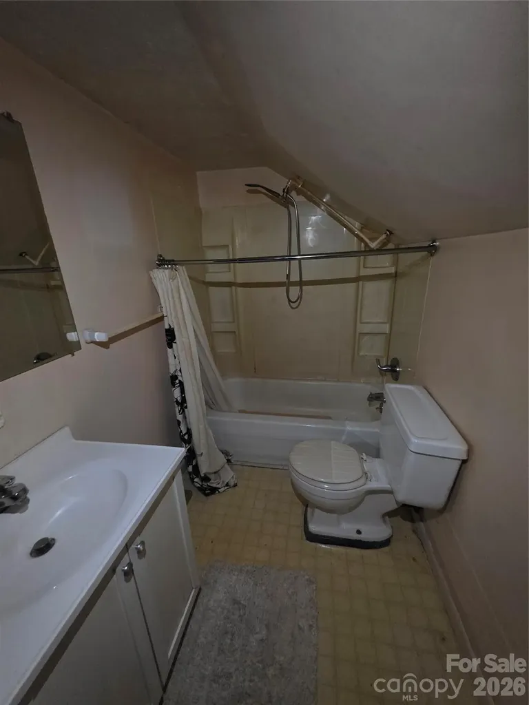 78 S Brooks Cove Road Candler NC 28715