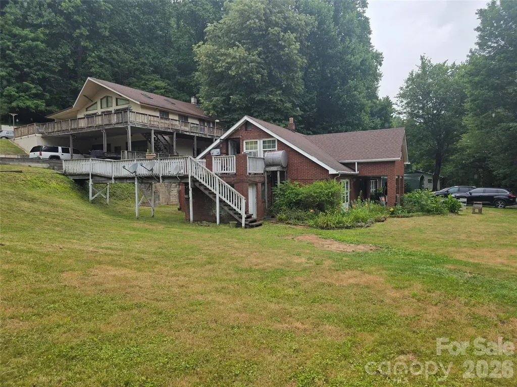 78 S Brooks Cove Road Candler NC 28715