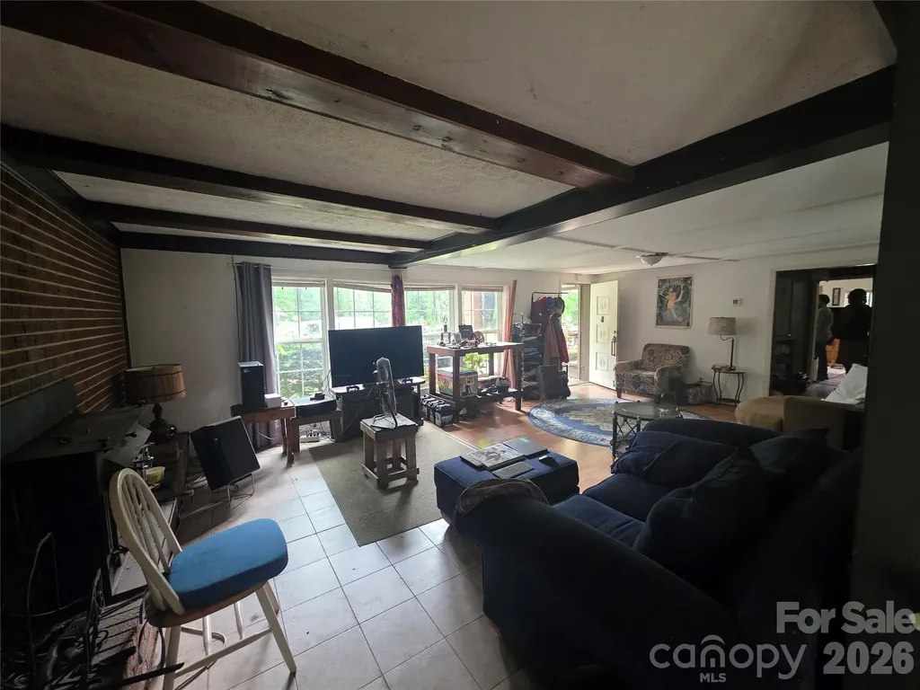 78 S Brooks Cove Road Candler NC 28715