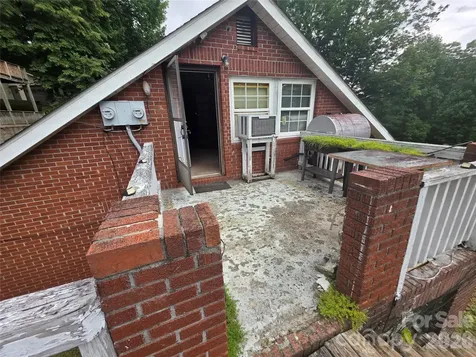 78 S Brooks Cove Road Candler NC 28715